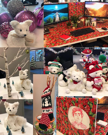 TopRank Marketing Holiday Desk Decorating Day