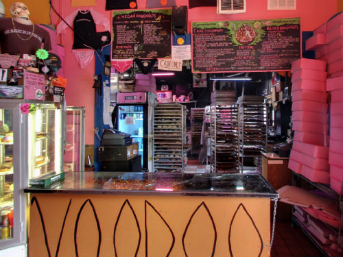  Voodoo Doughnut