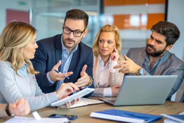 buying committee best answer content