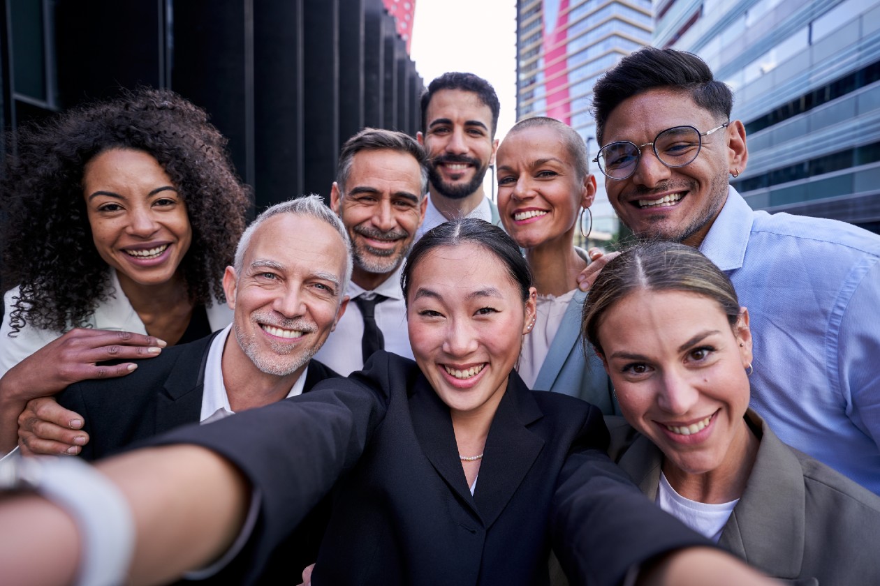32 B2B Social Media Marketing Influencers from Top B2B Brands