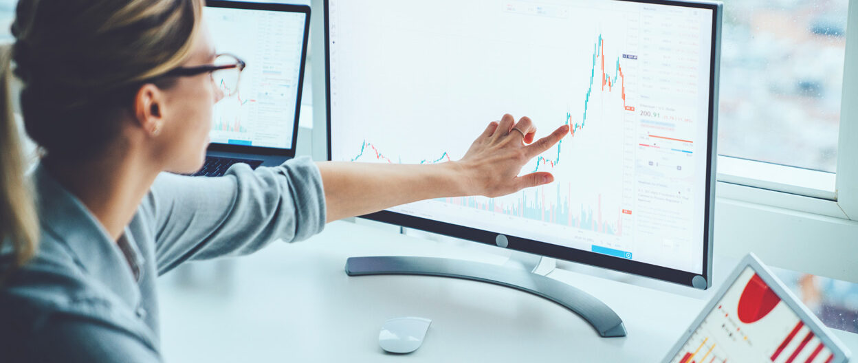 How to Power Marketing Presentations With Data Visualization & Win Over Your Audience
