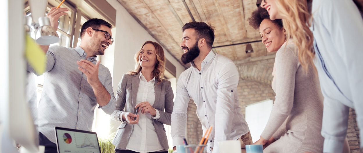 5 Fresh Features: What LinkedIn’s New Learning Hub, Ratings & Reviews, Live Events & Page Article Updates Mean for B2B Marketers