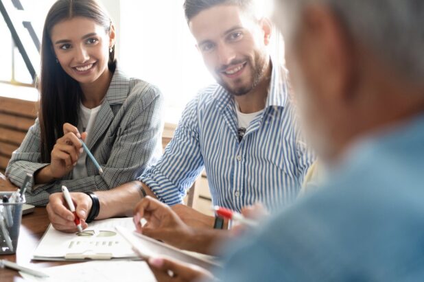 How to Best Work with a B2B Influencer and Creator Marketing Agency